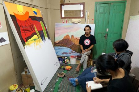 Kritik Riski Januar Terhadap Sejarah Seni Rupa Indonesia